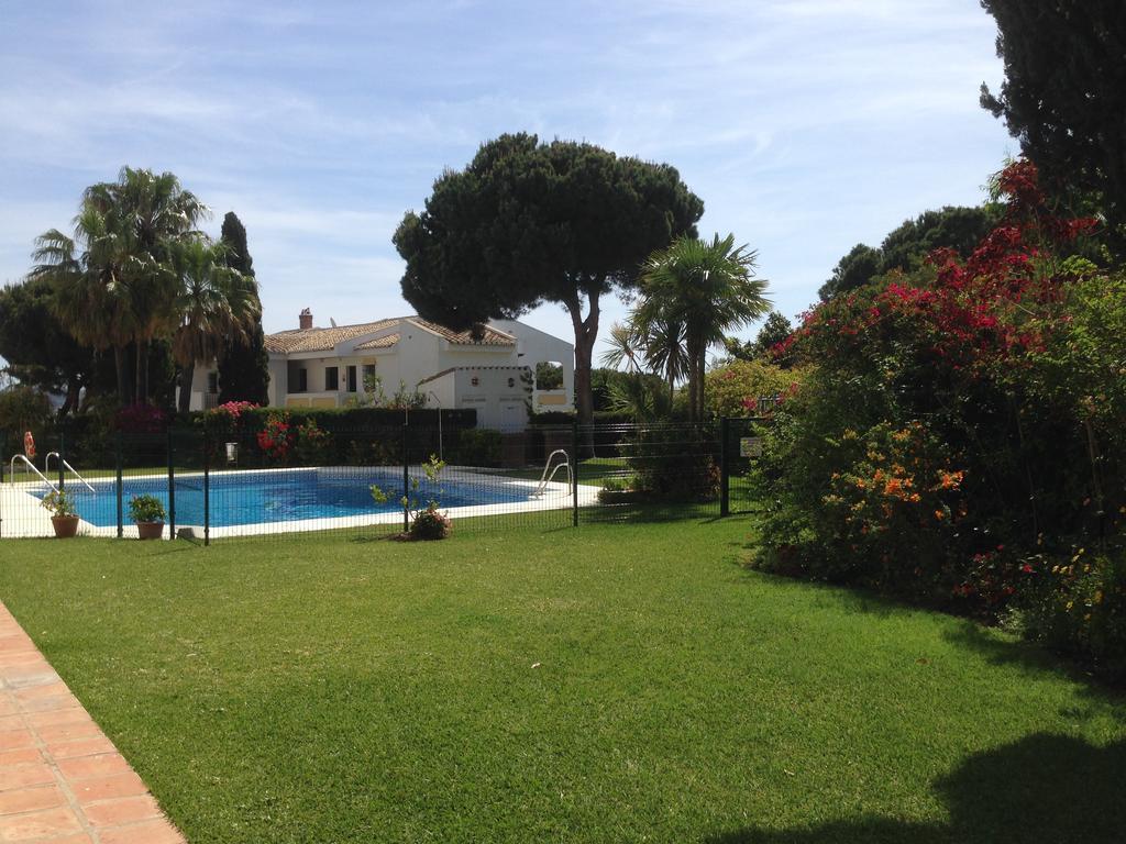 Beach Apartment Las Acacias Torrenueva La Cala De Mijas Oda fotoğraf